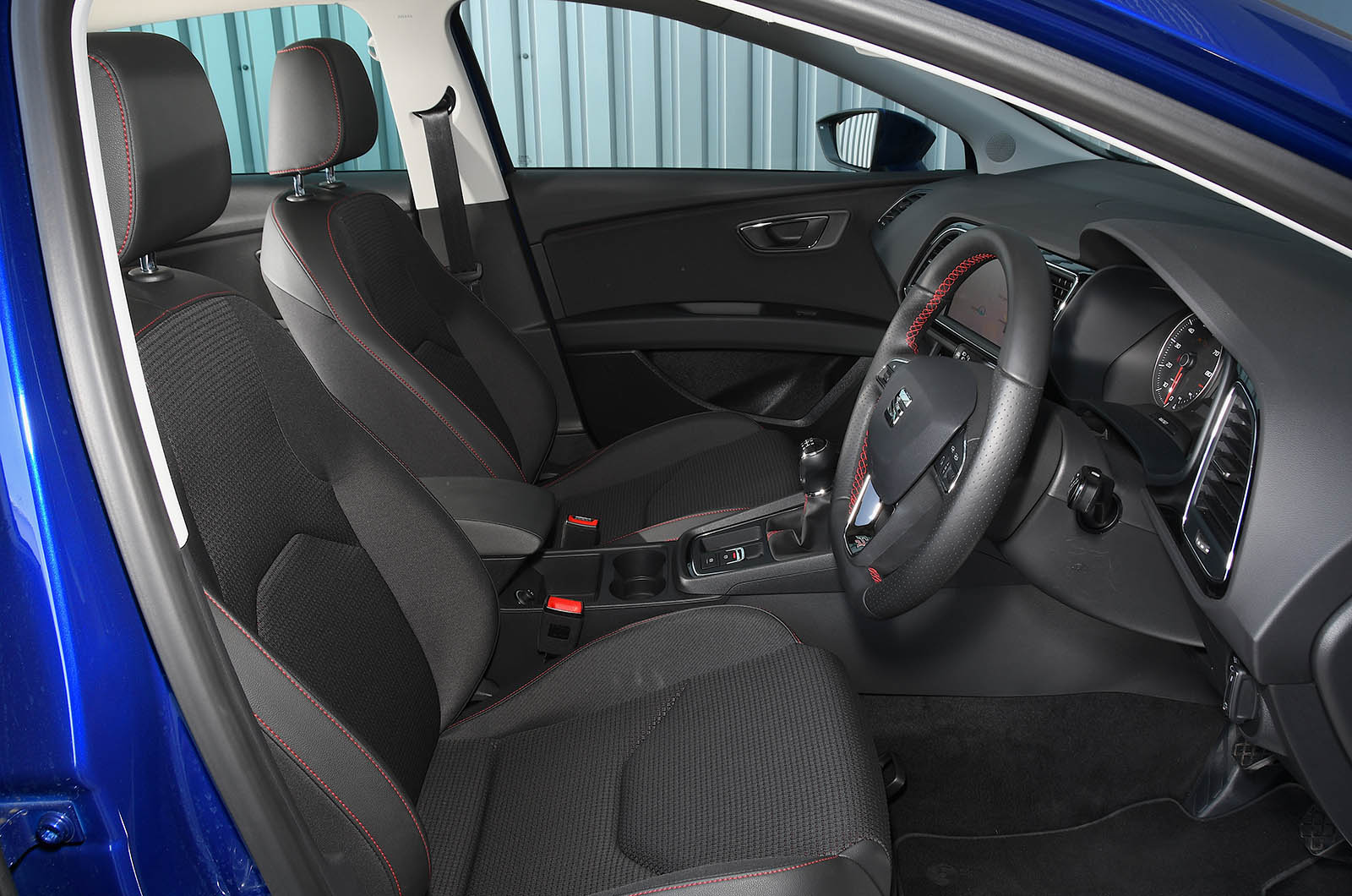 Seat Leon (2013 - present) driving position