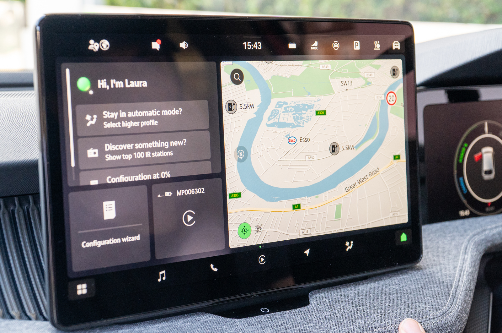 Skoda Superb infotainment screen