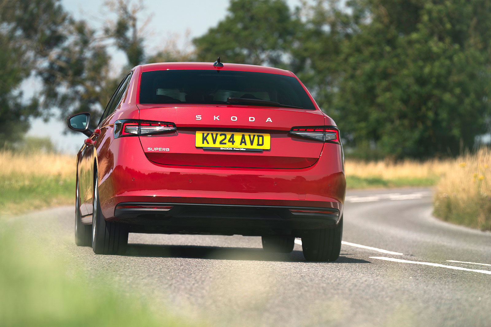Skoda Superb rear cornering