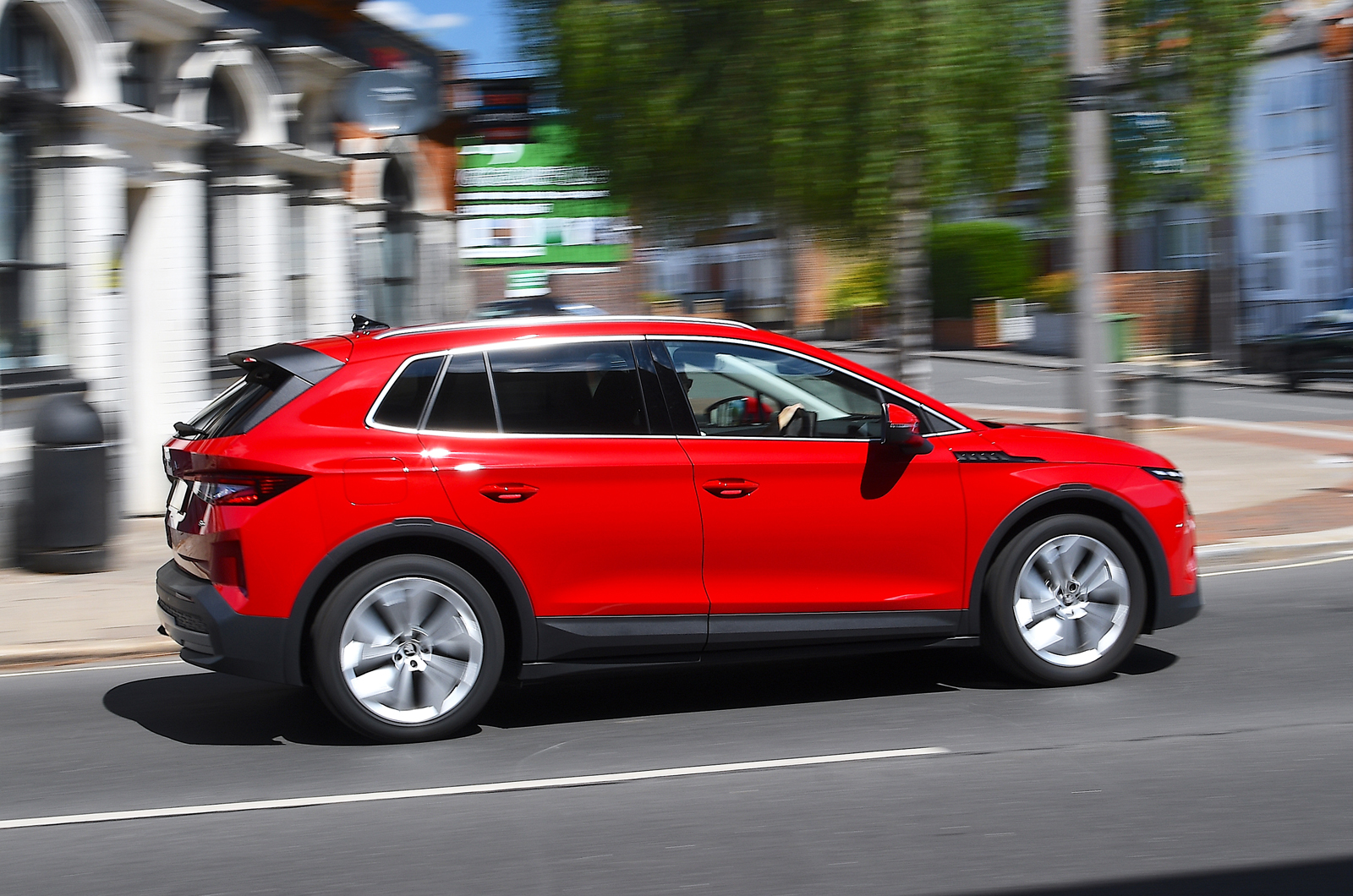 Skoda Elroq side driving