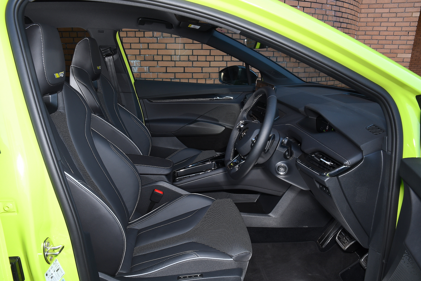 Skoda Enyaq Coupe front seats