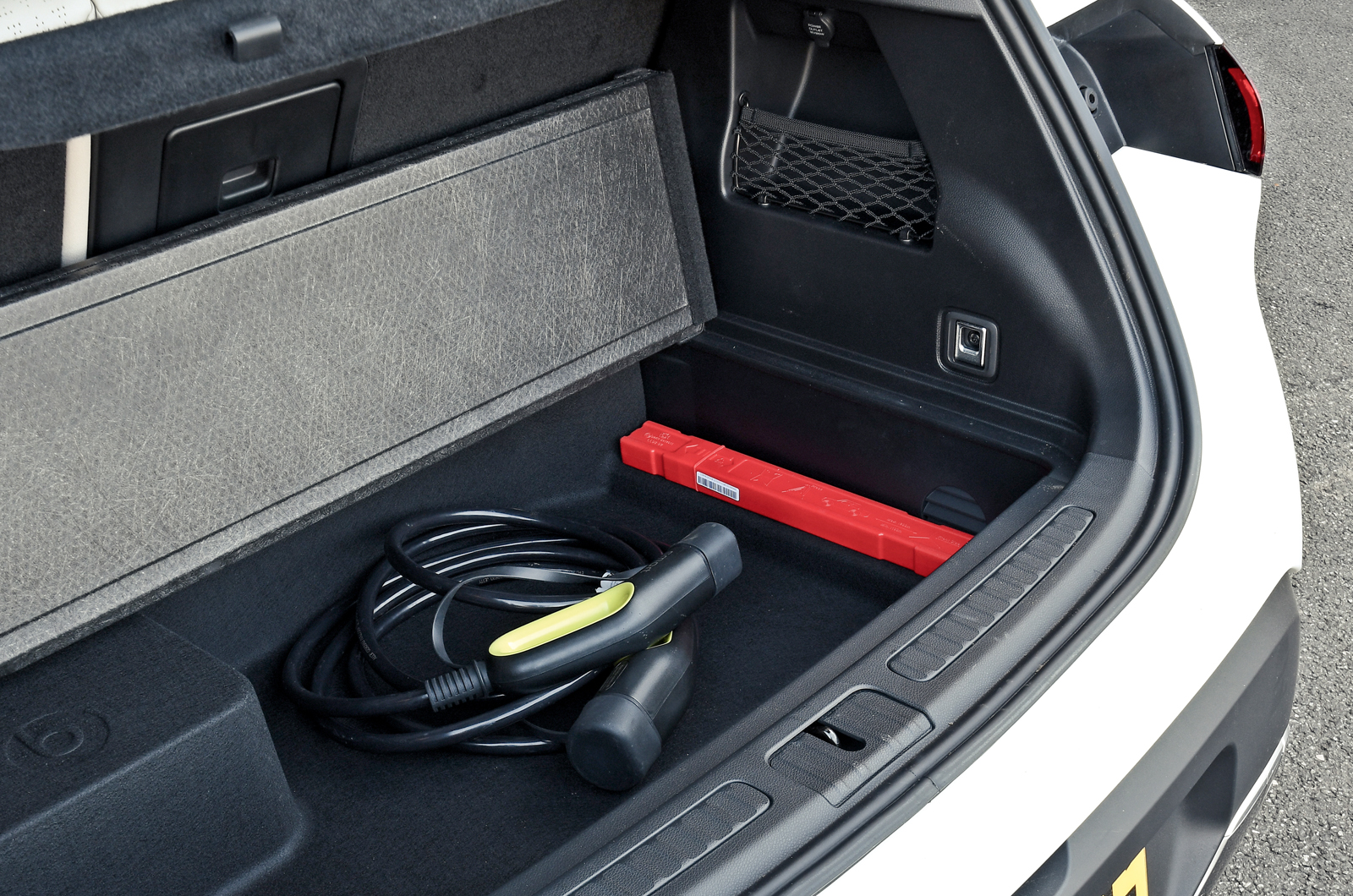 Smart #1 charging cable storage
