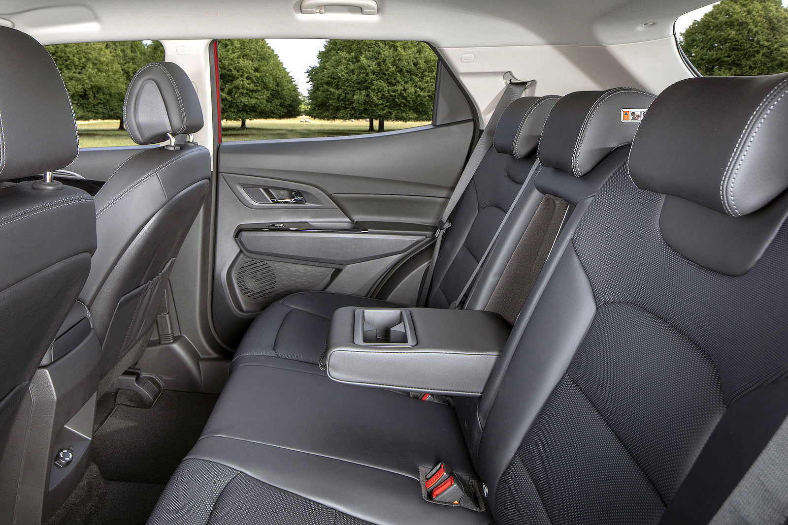 Ssangyong Korando interior back seats
