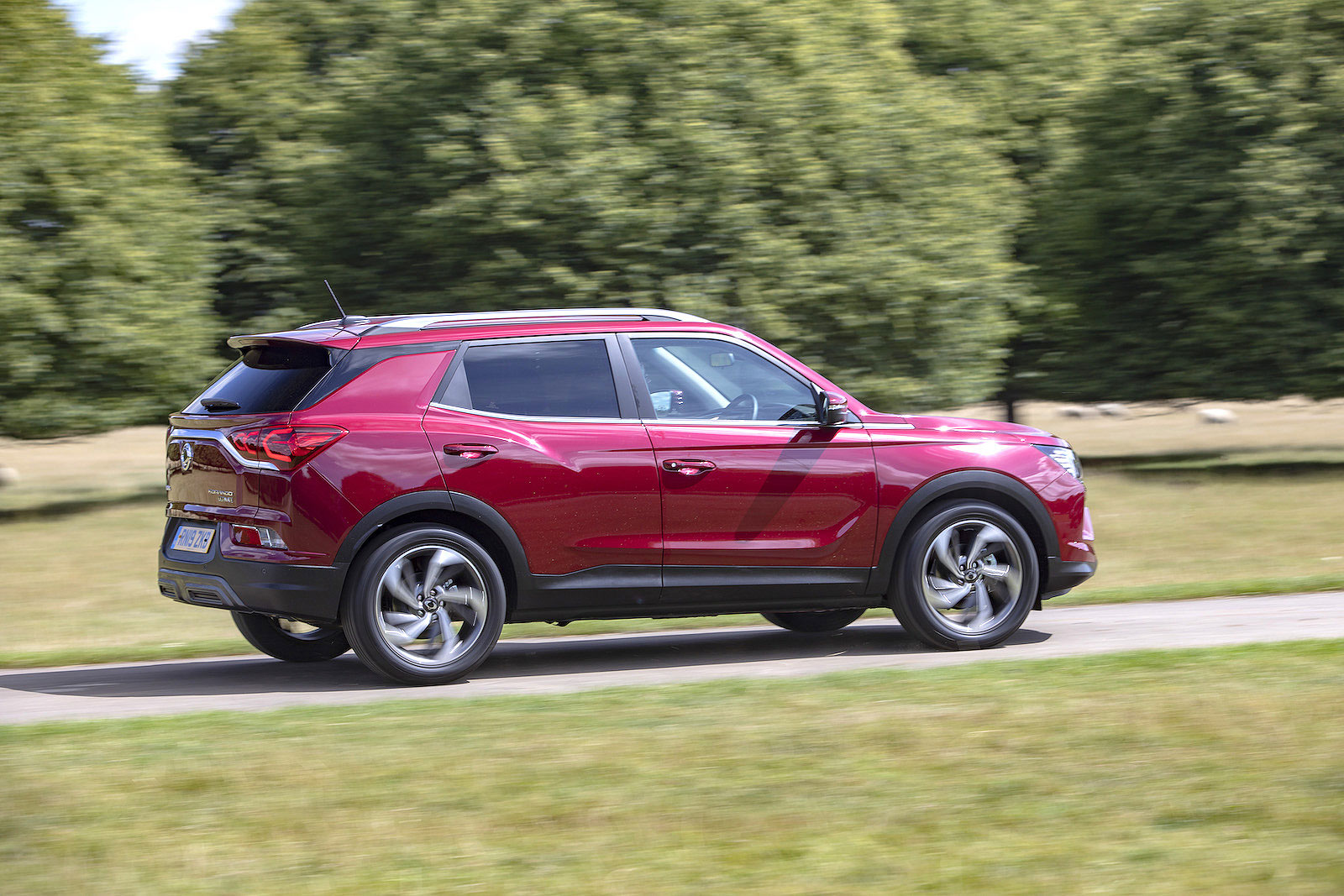 Ssangyong Korando rear right driving