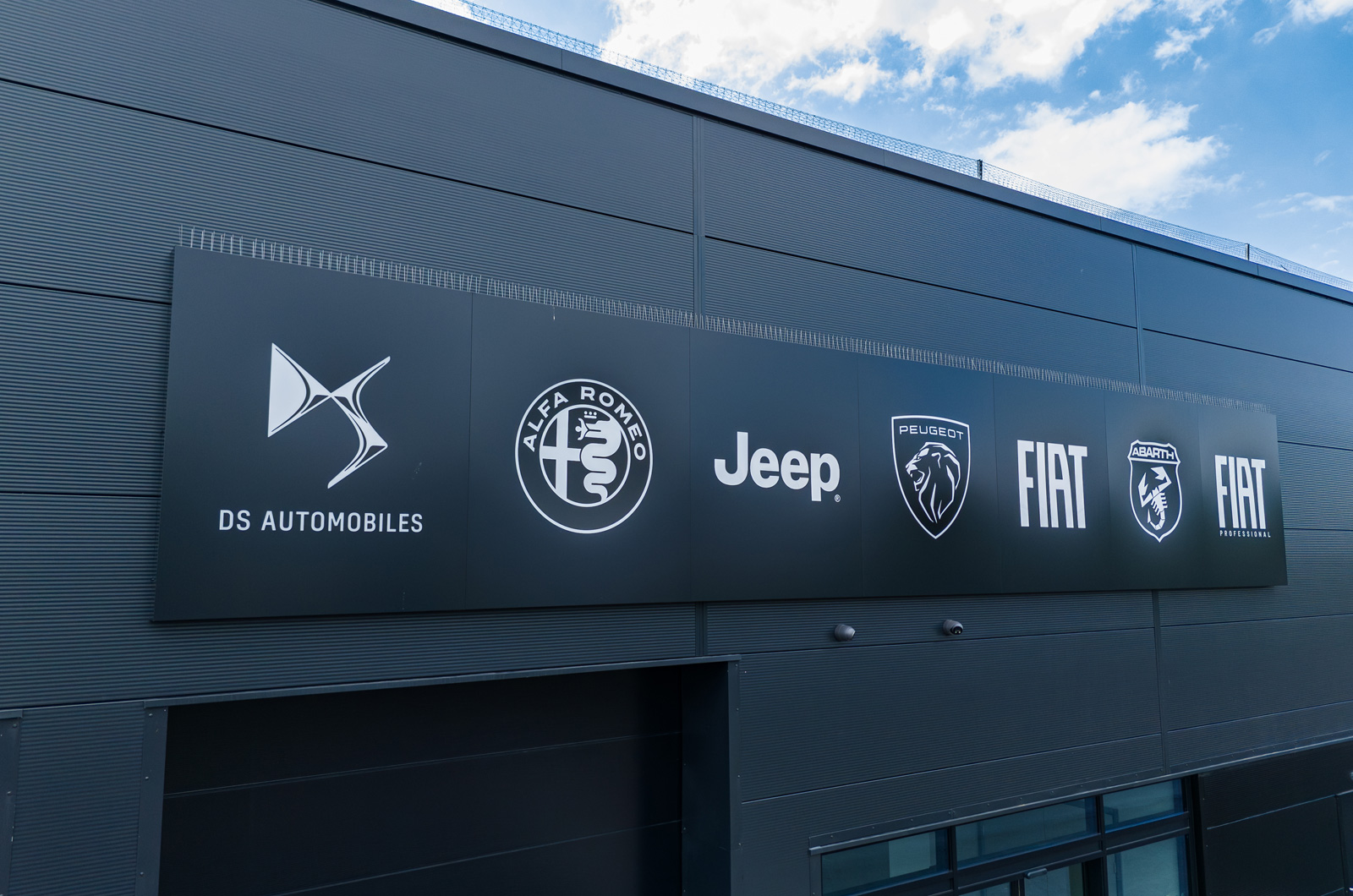 Stellantis dealership Cribbs Causeway