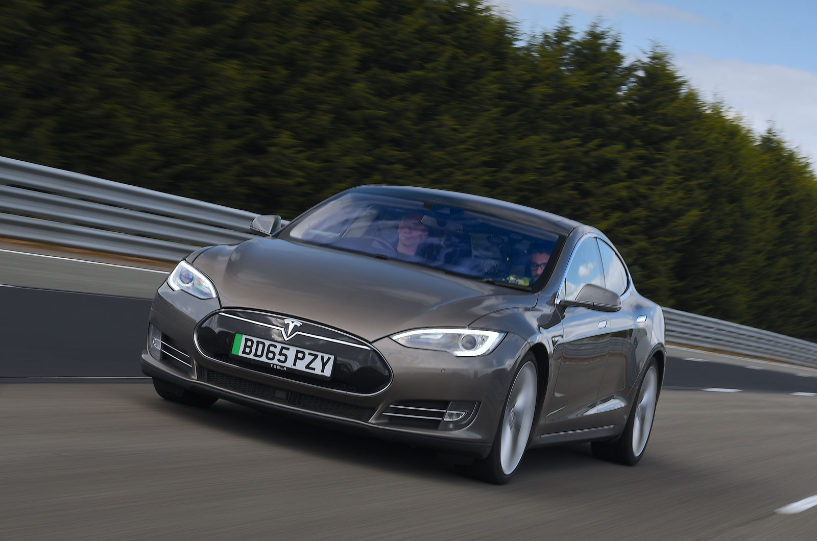 2015 Tesla Model S