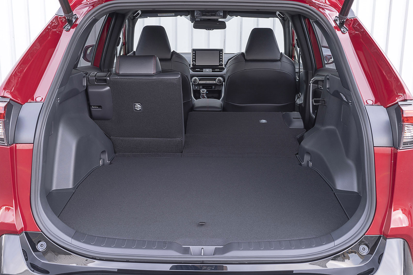 Suzuki Across boot