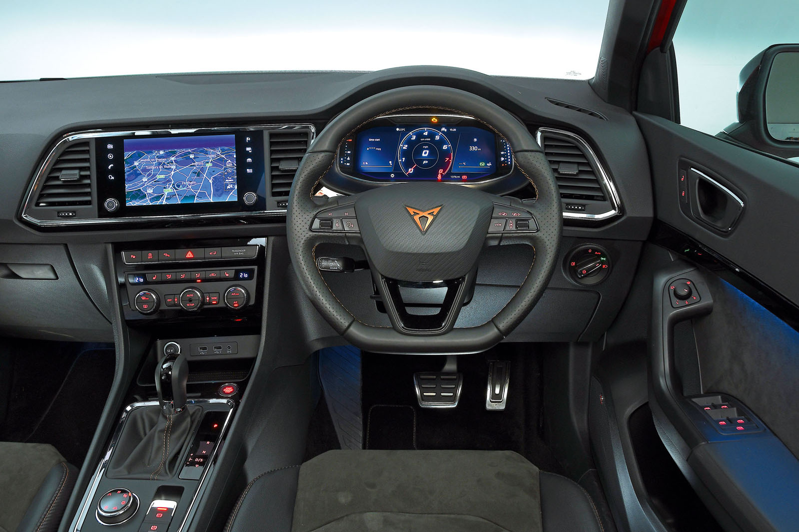 Cupra Ateca interior