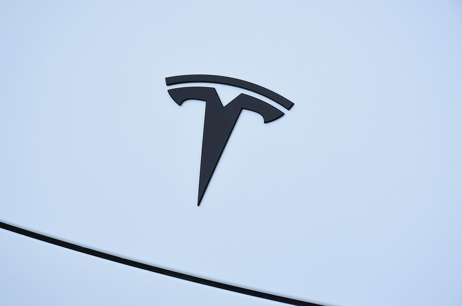 Tesla Model 3 badge