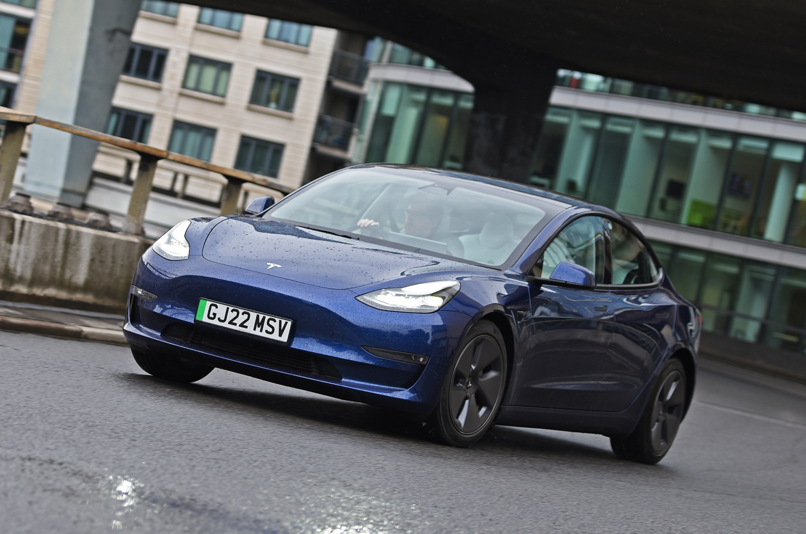 Tesla Model 3 2022 front cornering