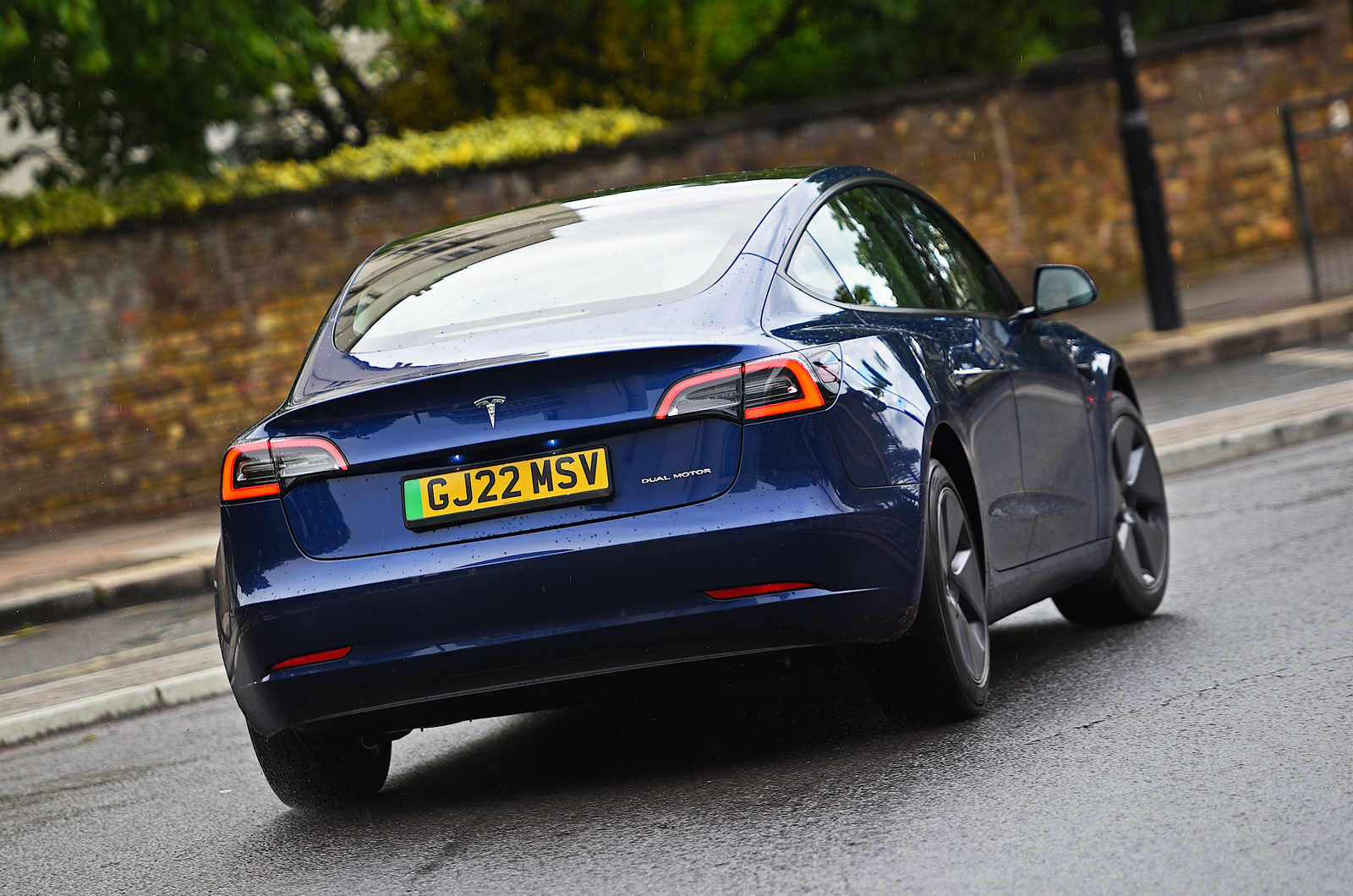 Tesla Model 3 2022 rear