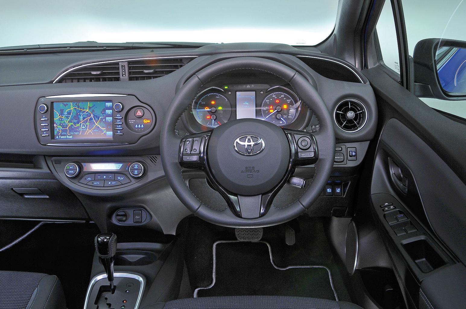 Toyota Yaris dash