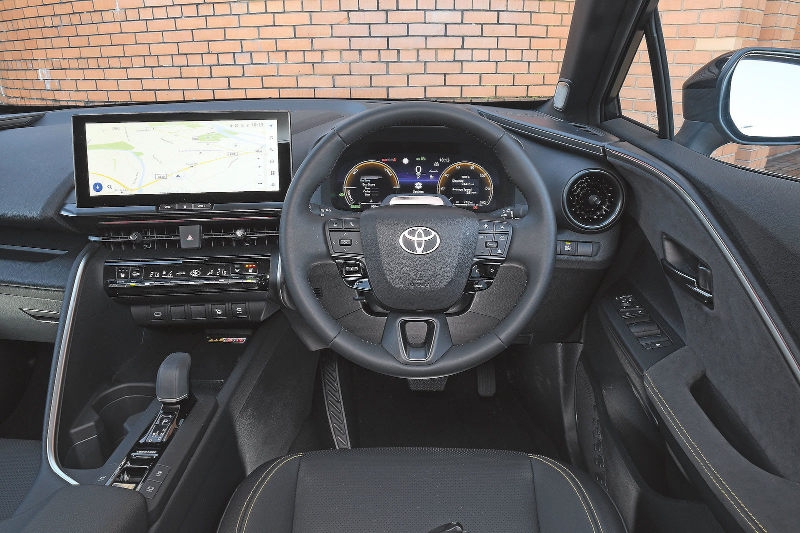 Toyota C-HR dashboard