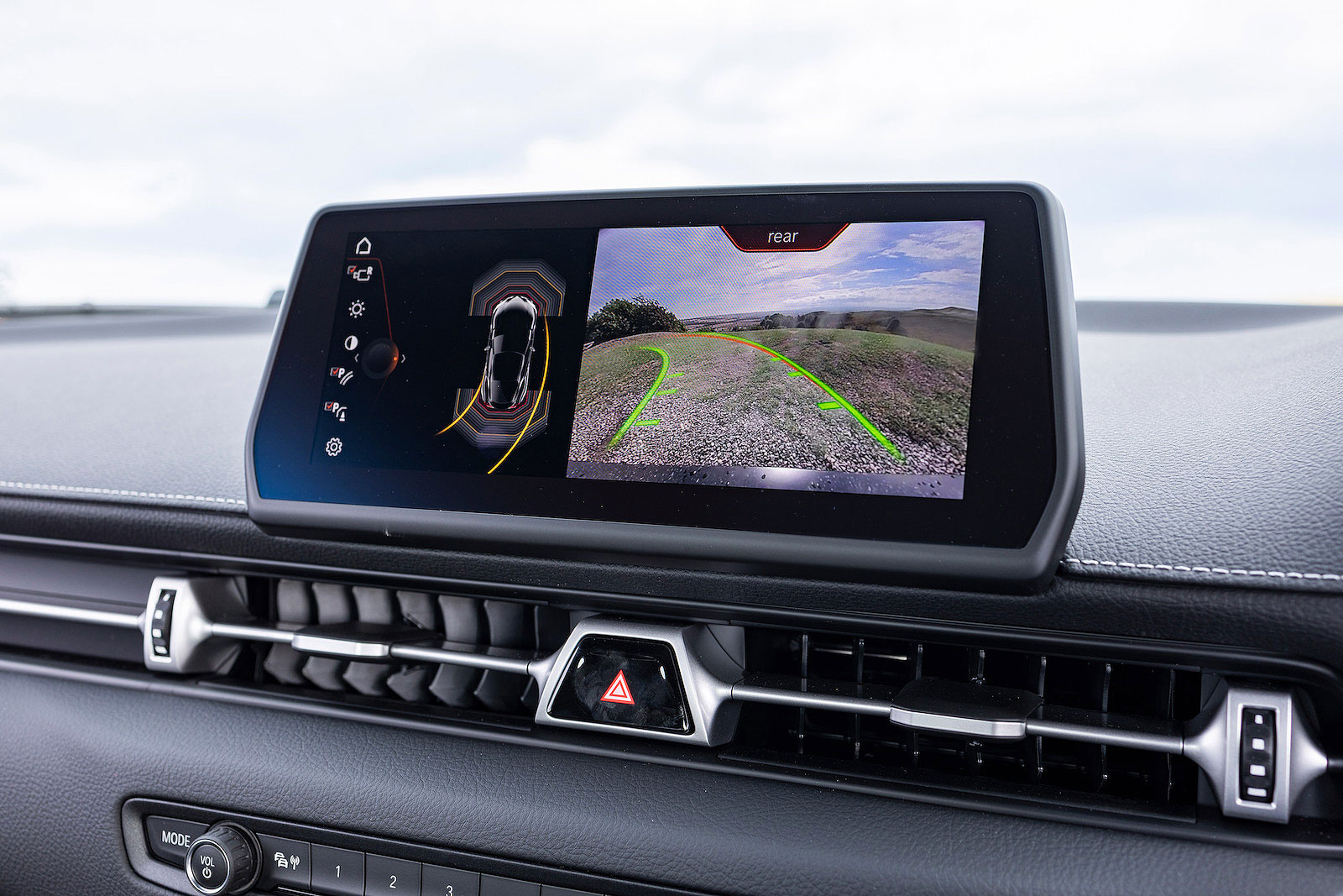 Toyota GR Supra 2022 interior infotainment