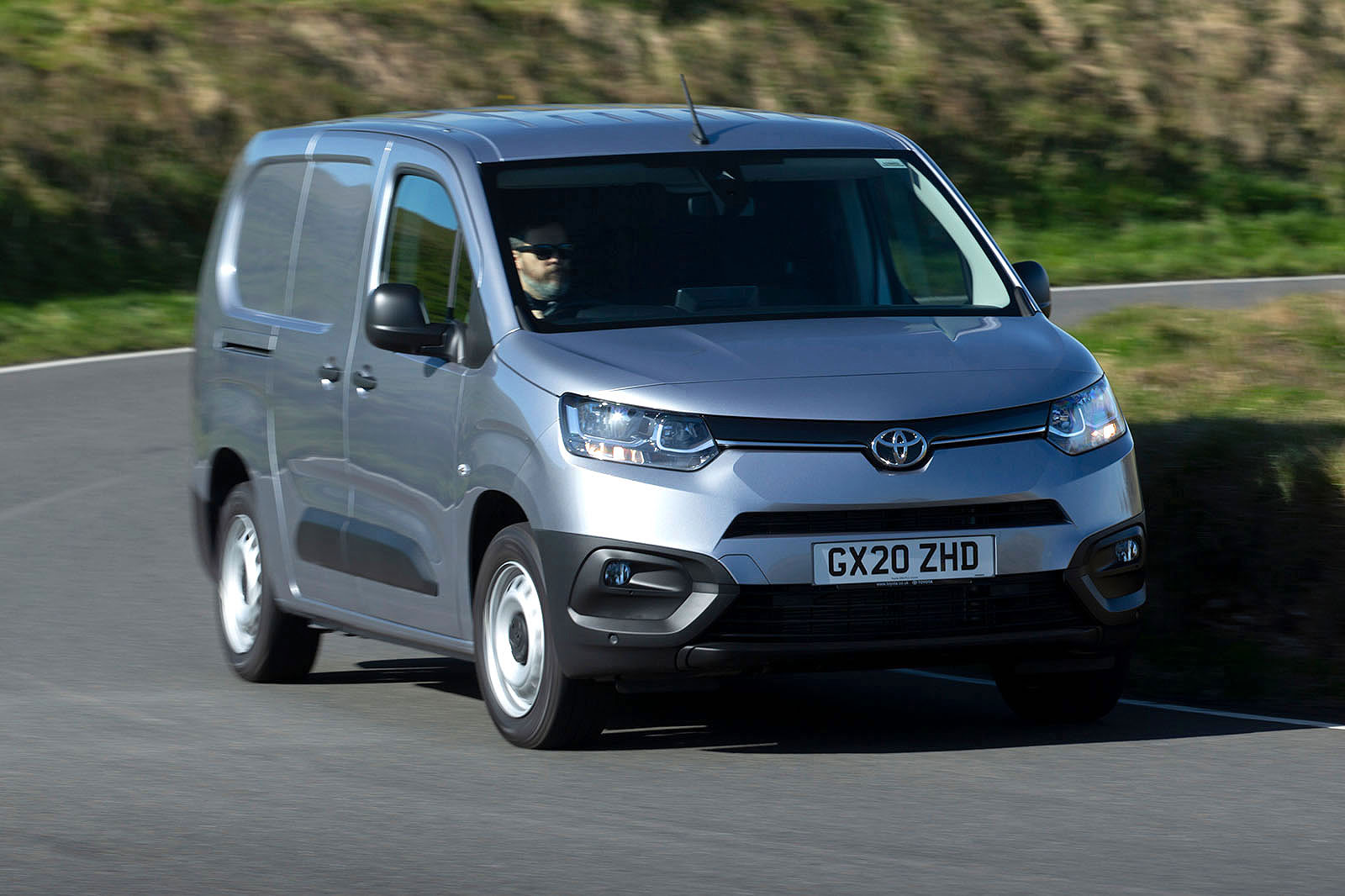 Toyota Proace City front cornering