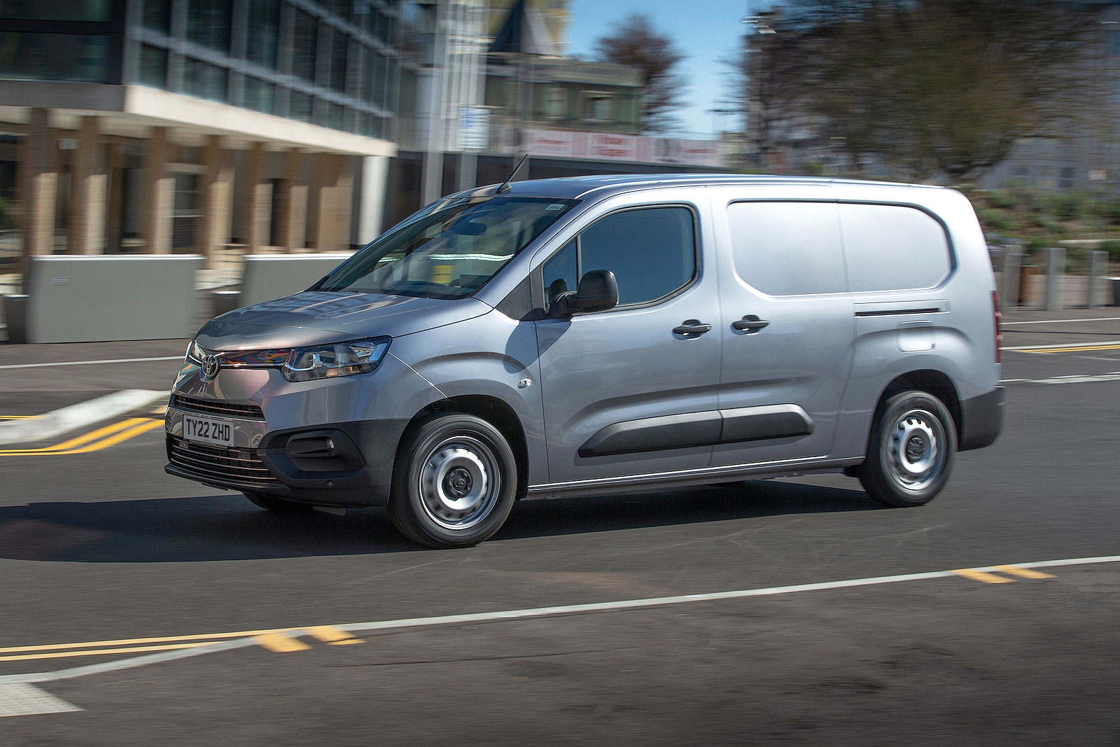 Toyota Proace City left driving