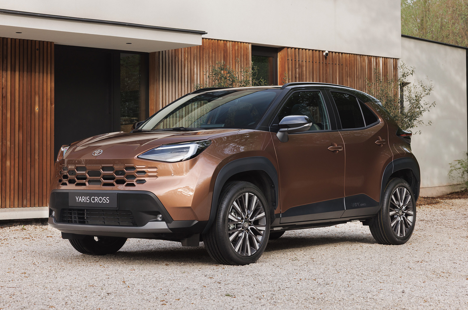 Toyota Yaris Cross front static