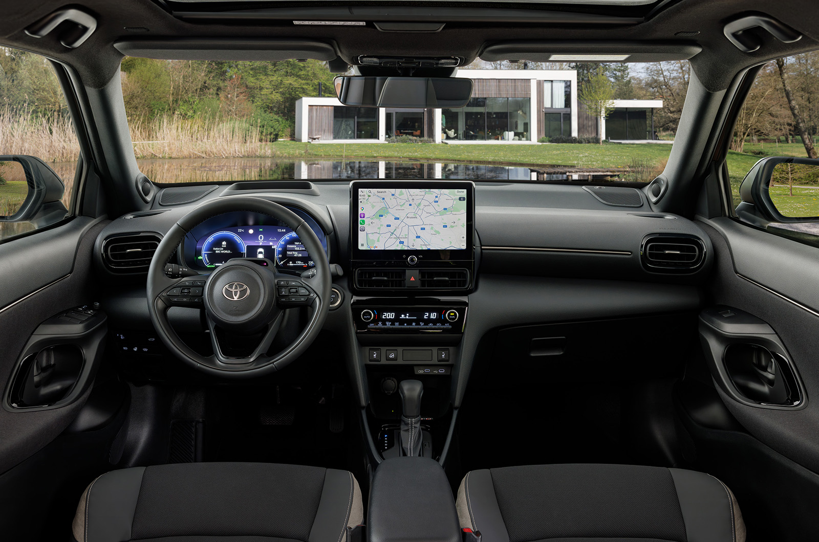 Toyota Yaris Cross interior