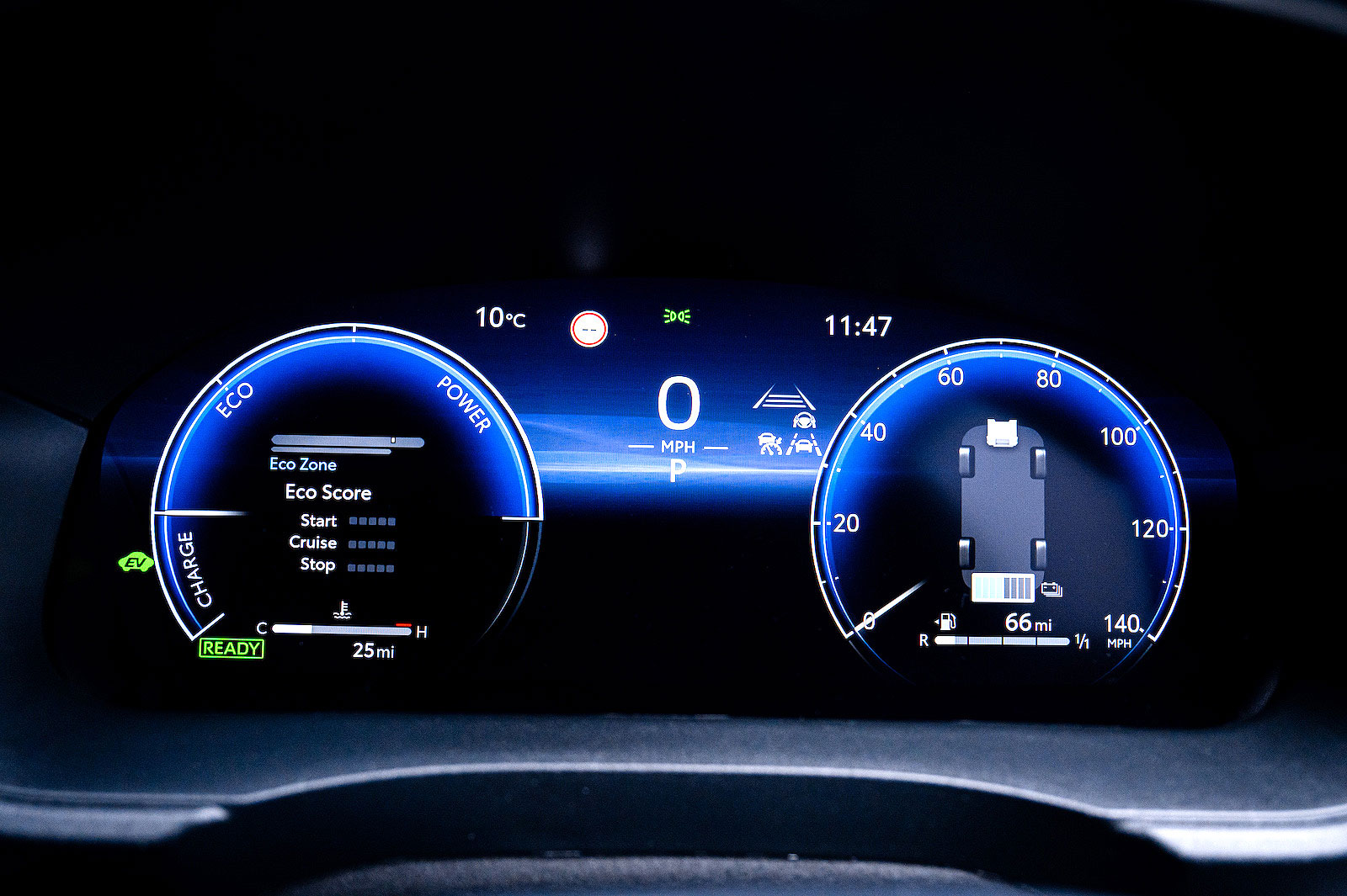 Toyota Yaris interior driver display