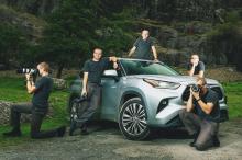 toyota_highlander_lt_with_photographers