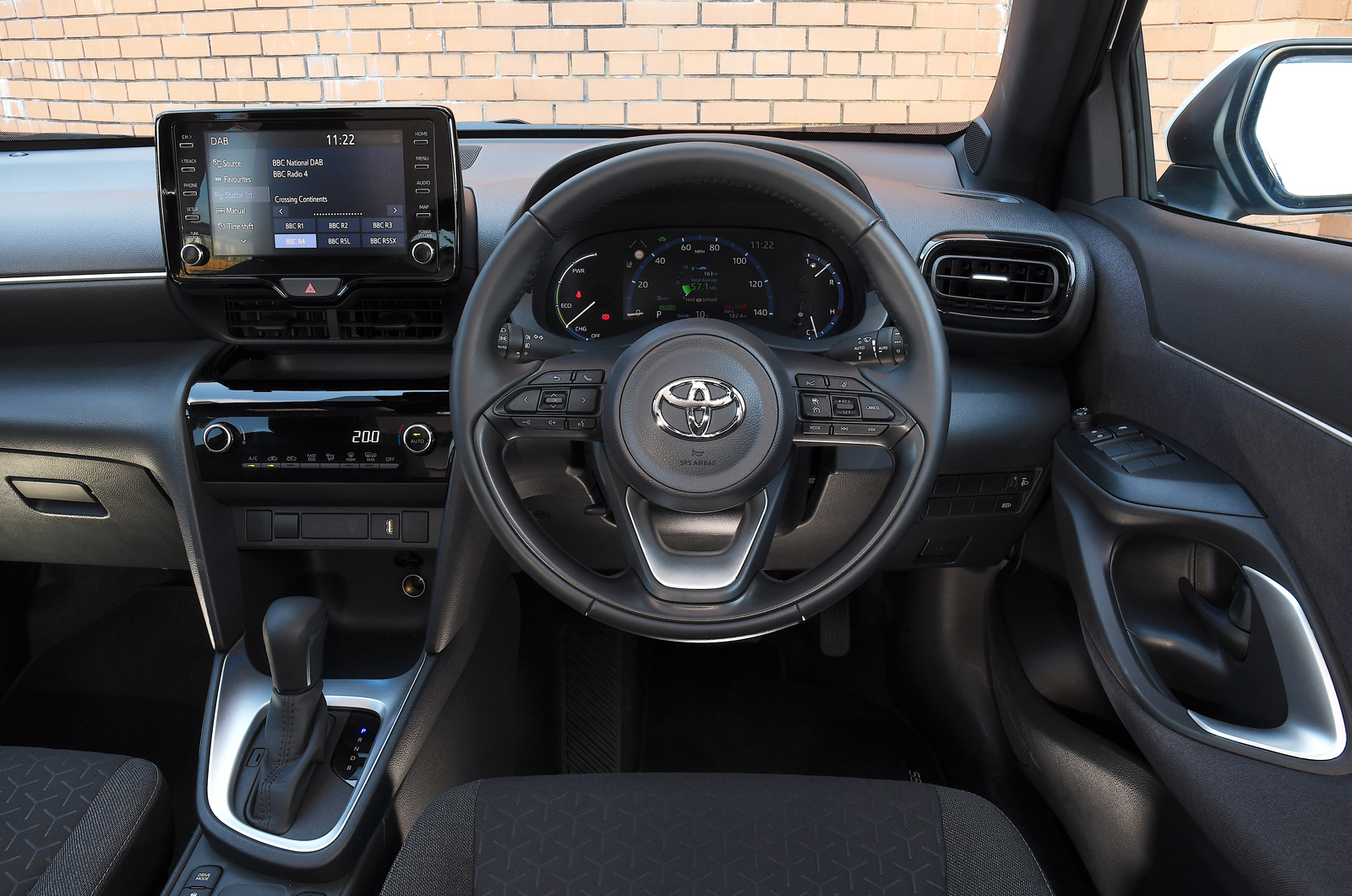 Toyota Yaris Cross dashboard