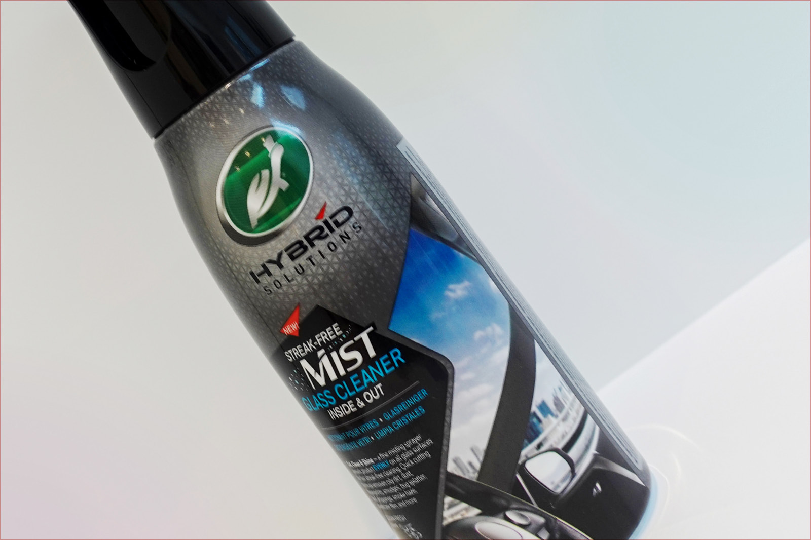 Turtle Wax car glass cleaner