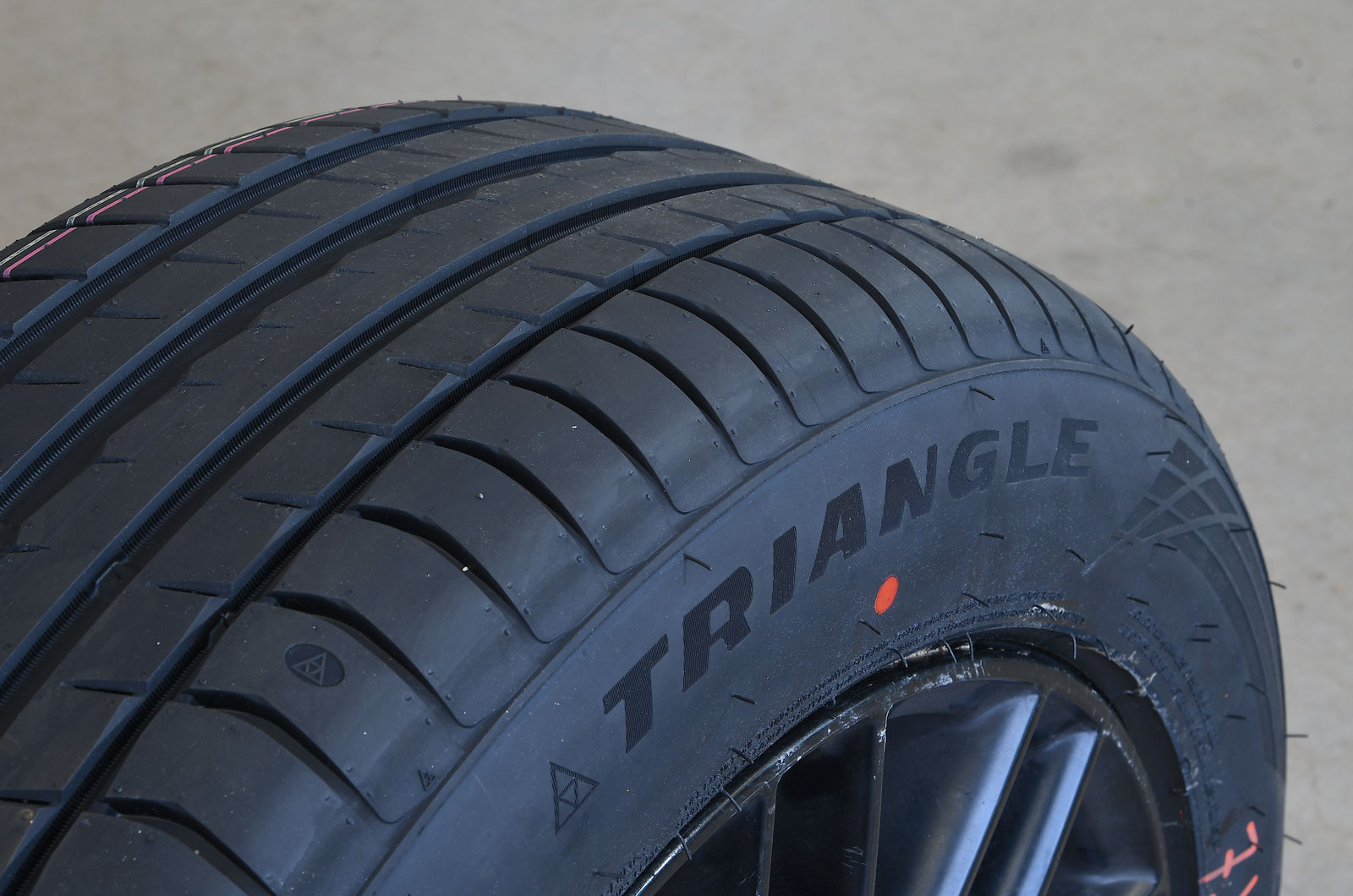 Tyre-Testing-2024-Triangle-EffexSportTH202
