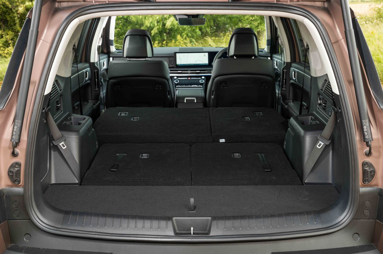Hyundai Santa Fe boot
