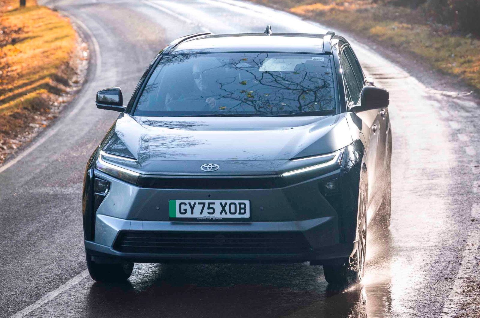 Toyota bZ4X front dynamic