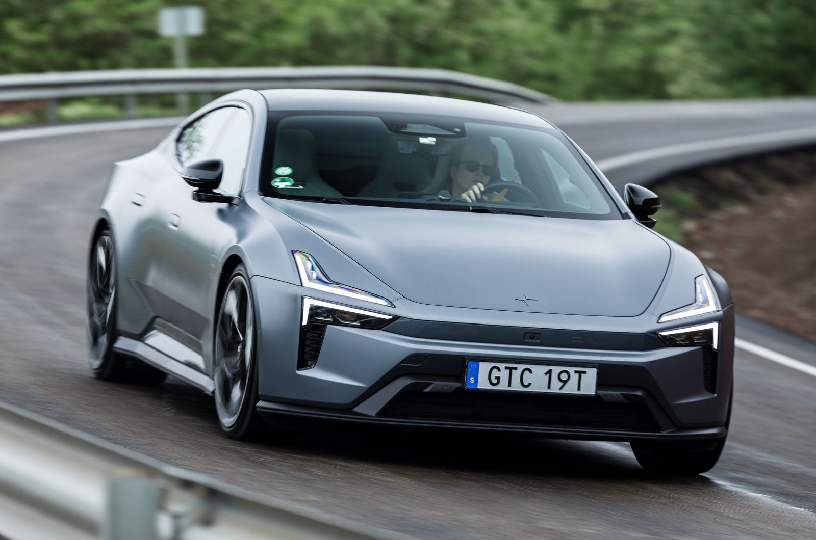 Polestar 5 front dynamic