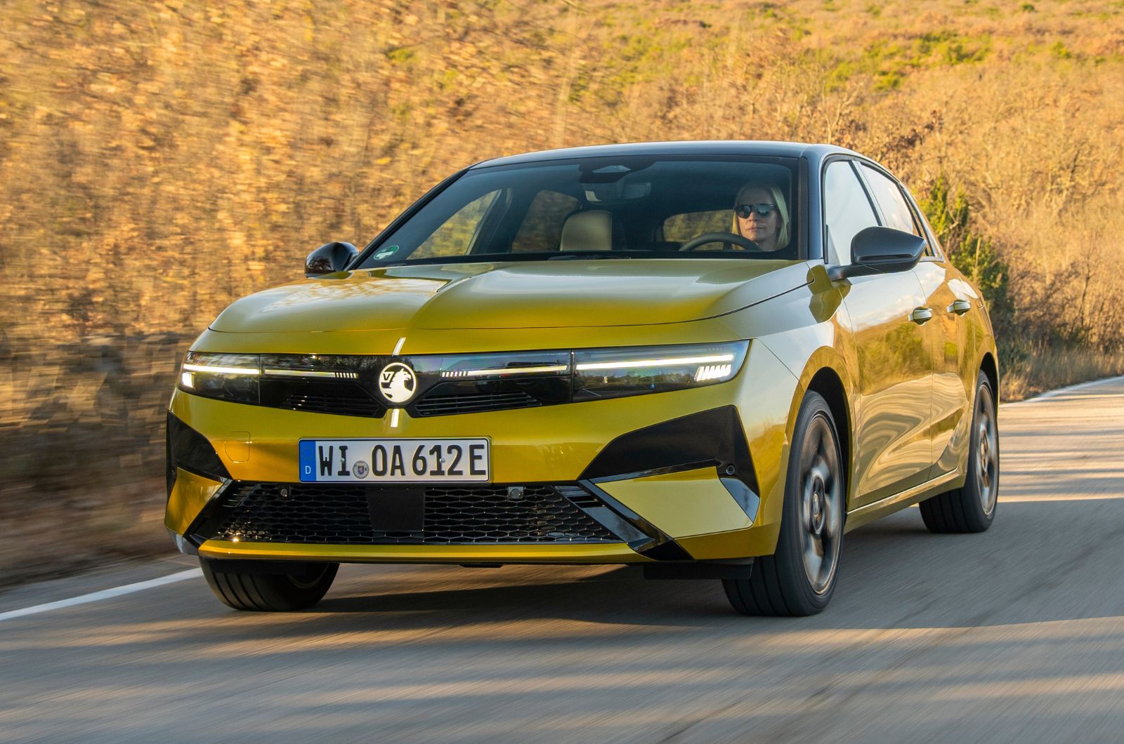 2026 Vauxhall Astra front dynamic