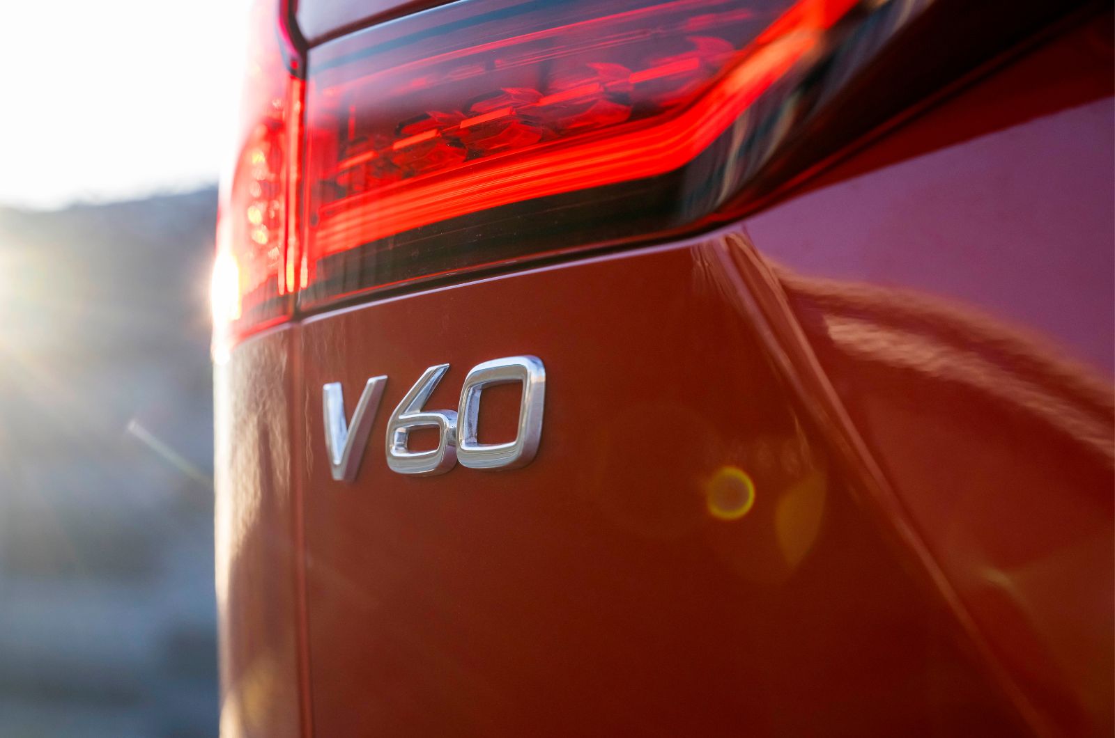 2025 Volvo V60 exterior badge