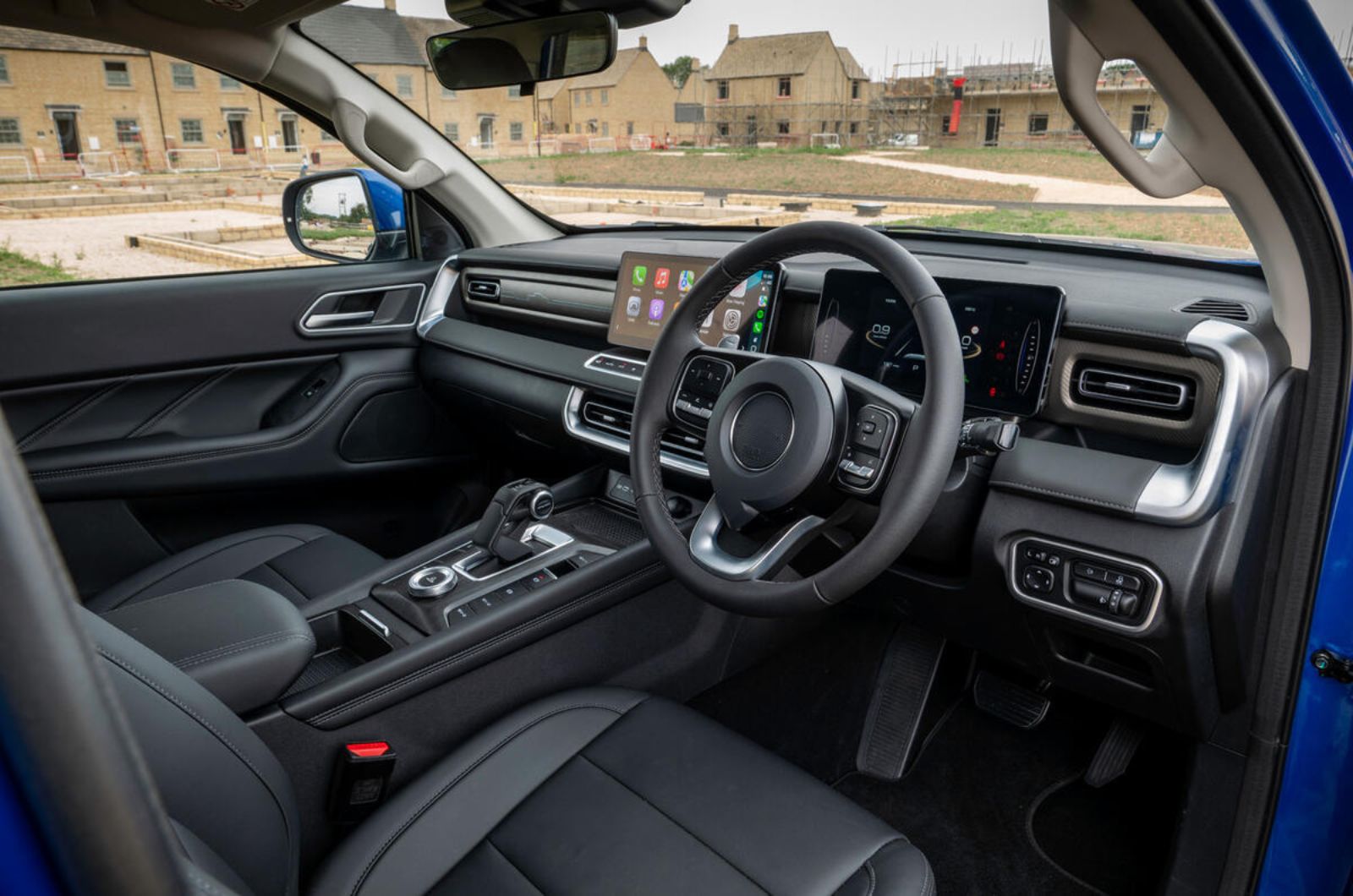GWM Poer300 interior front