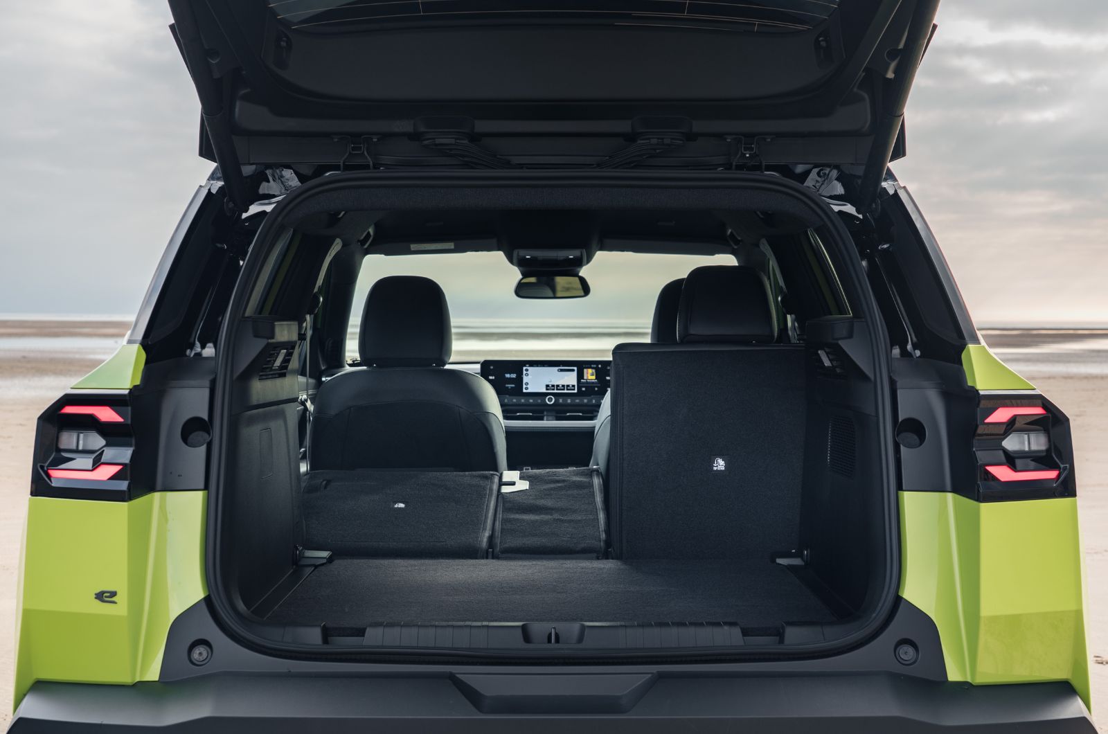 2026 Jeep Compass rear boot