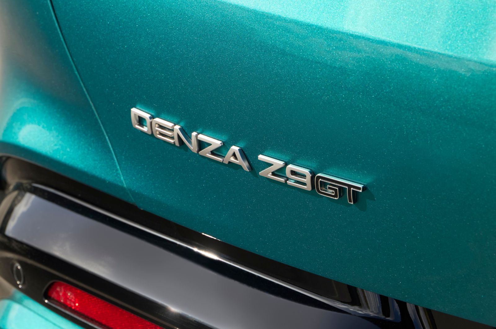 Denza Z9 GT exterior badging