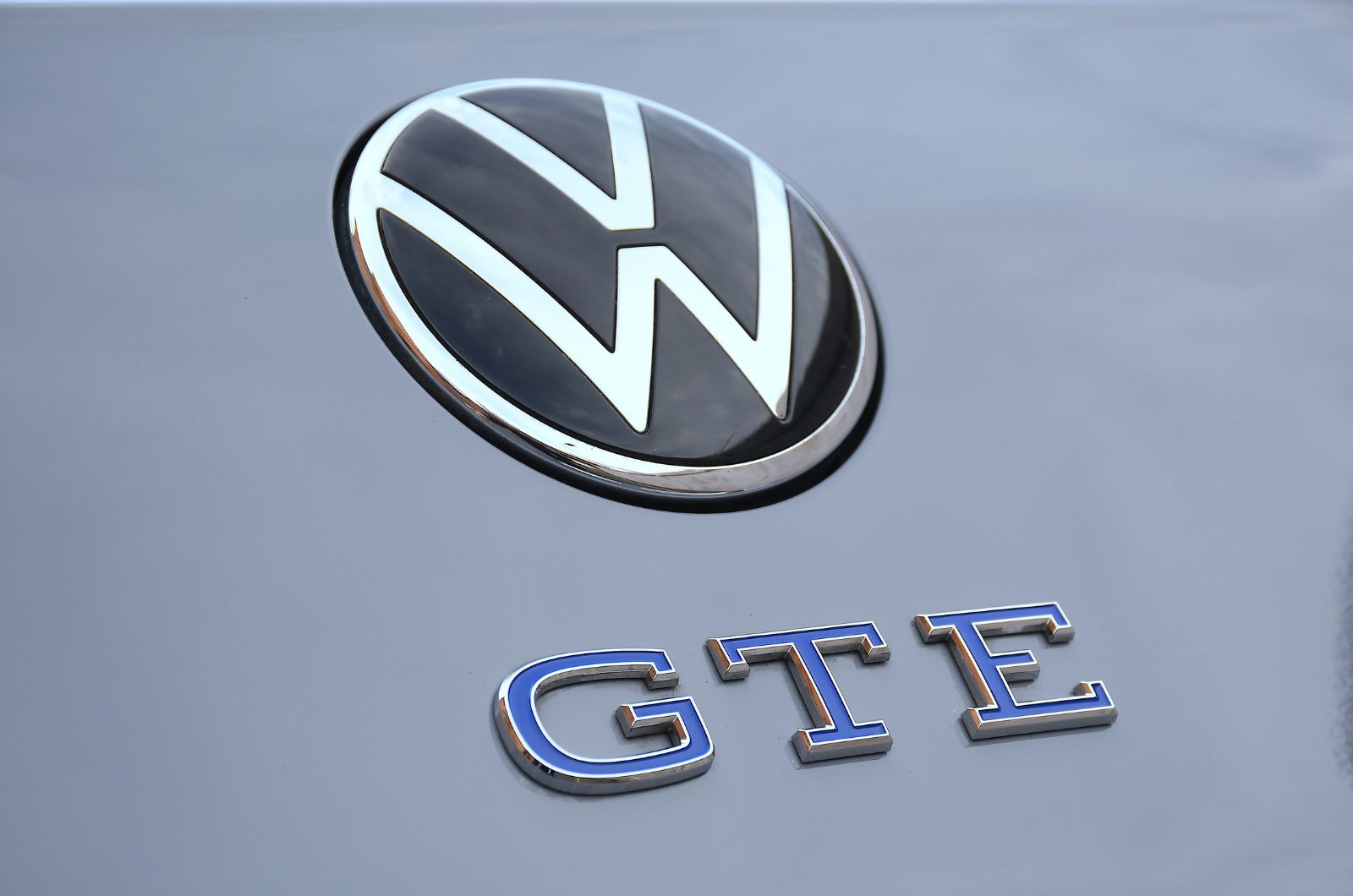 Volkswagen Golf GTE badge
