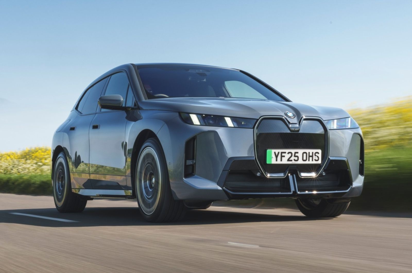 BMW iX front right driving