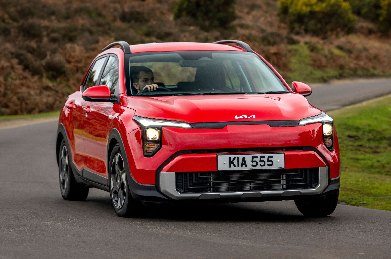 Kia Stonic front right driving