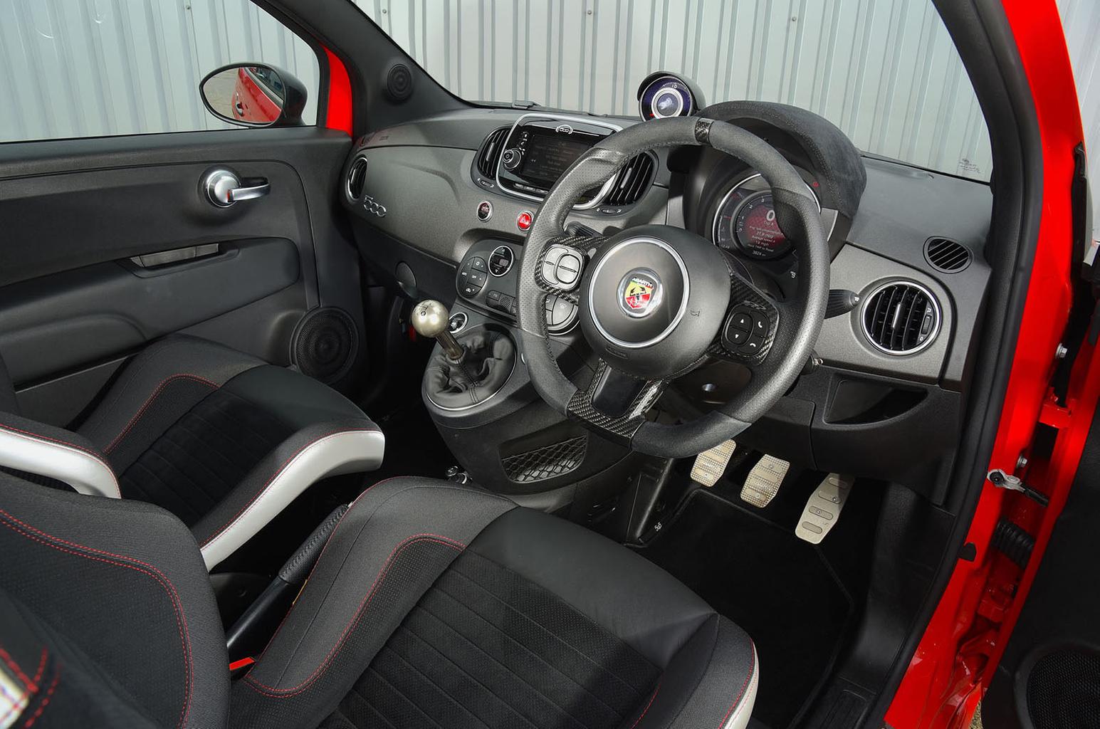 Used Abarth 595 2009-2024 interior