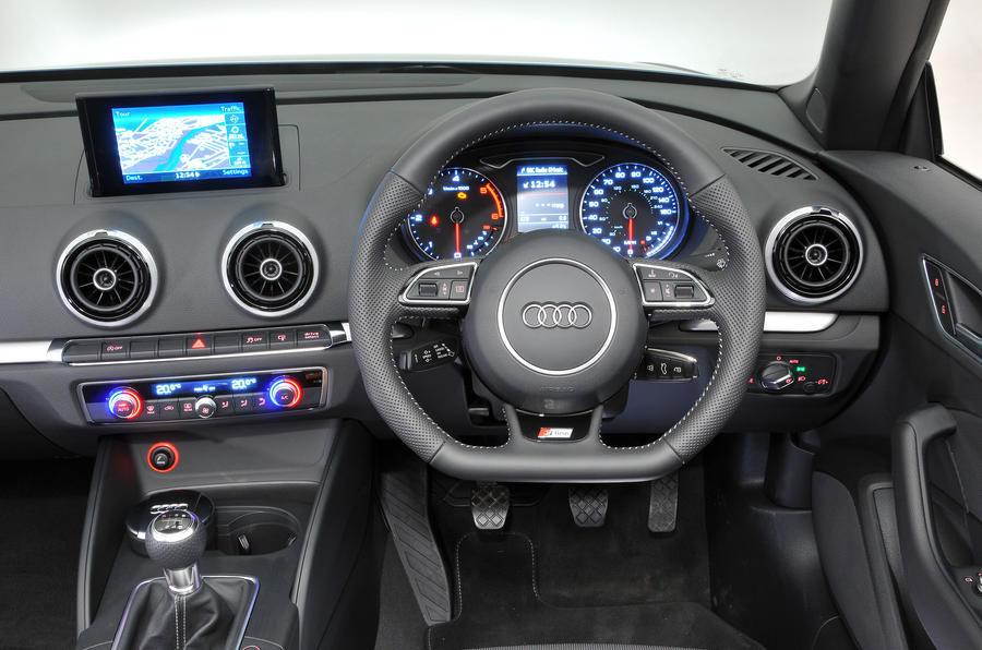 Used Audi A3 Cabriolet dash
