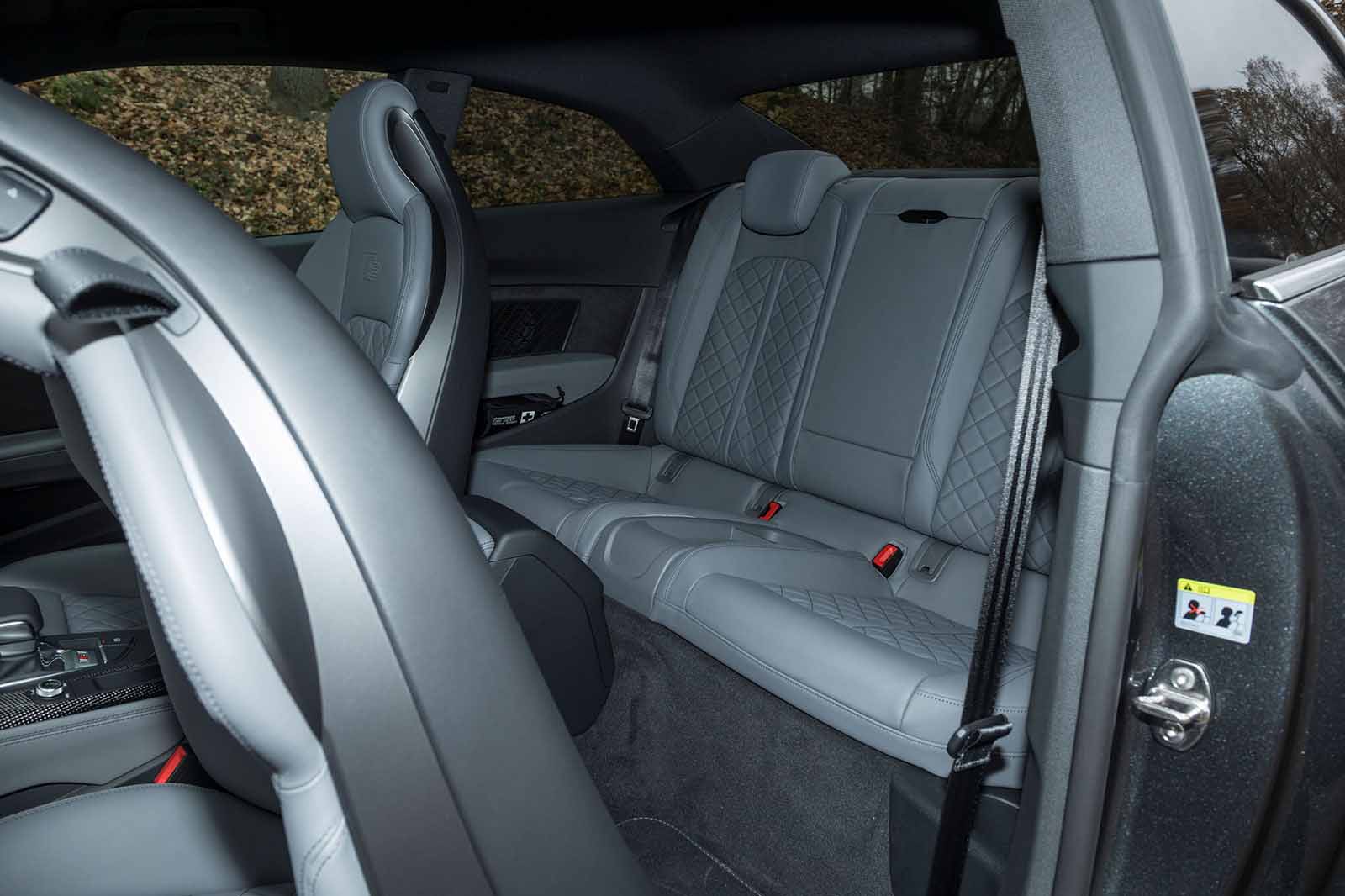 Used Audi A5 Coupé rear seats