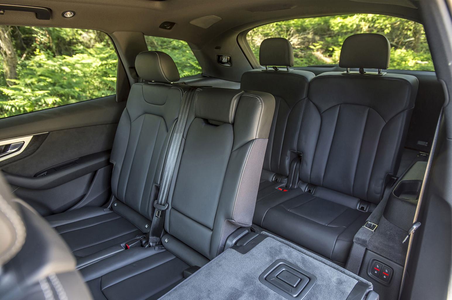 Used Audi Q7 2015-present third row of seats