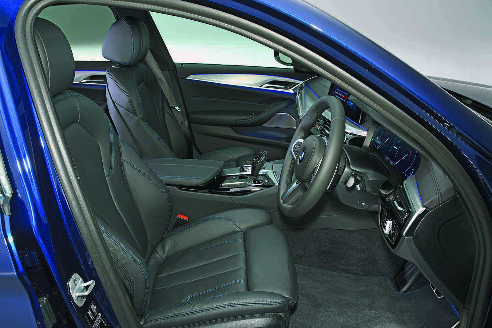 Used BMW 5 Series 2017-2023 interior front seats