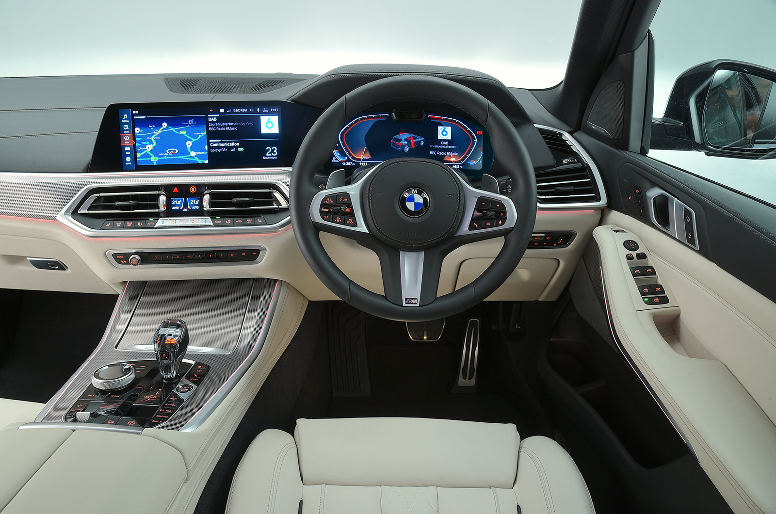 Used BMW X5 2018-present interior