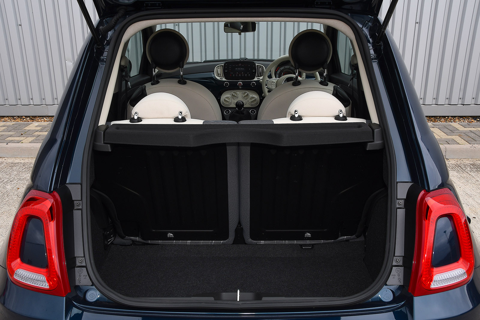 Used Fiat 500 boot open