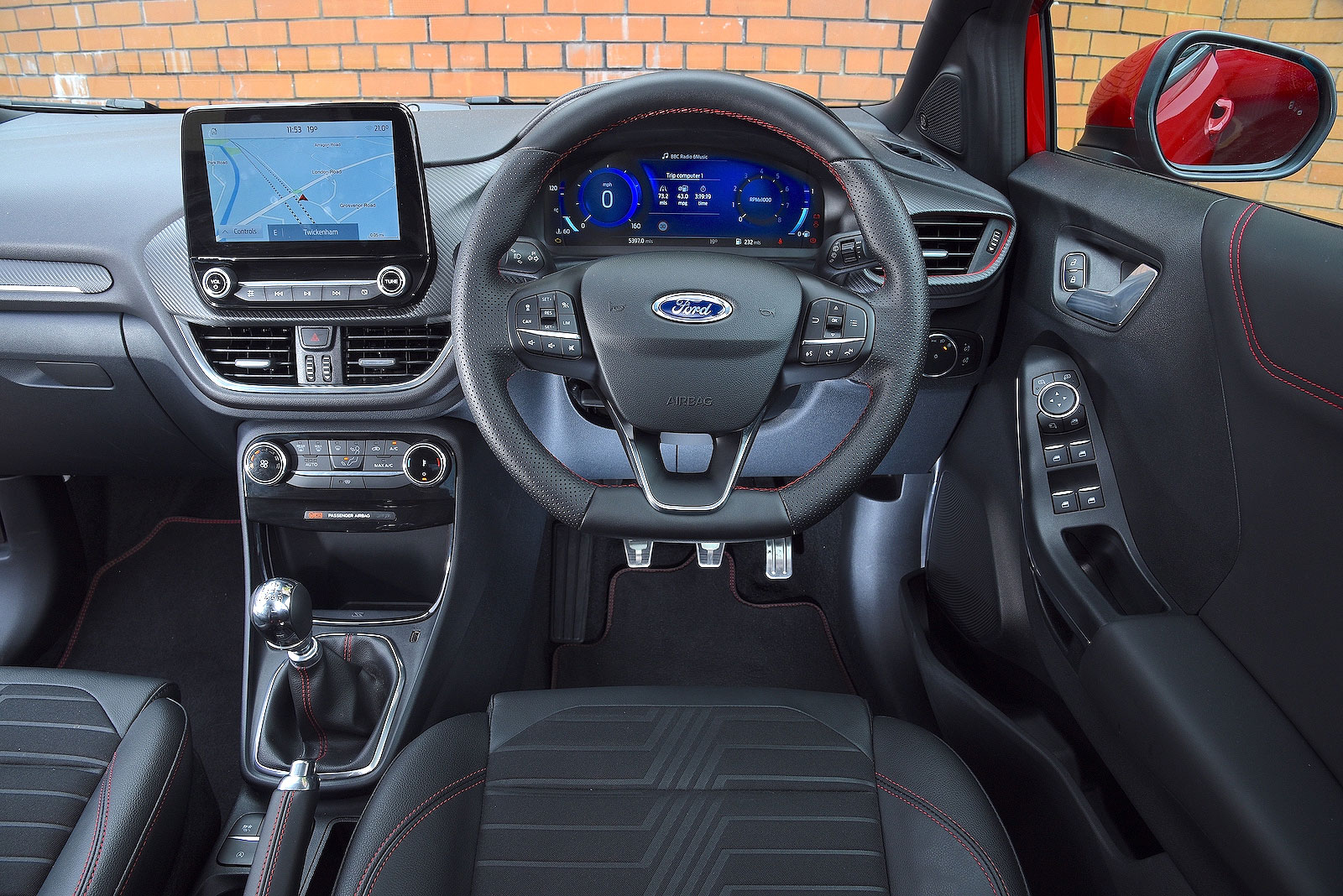 Used Ford Puma 2019-present interior dashboard