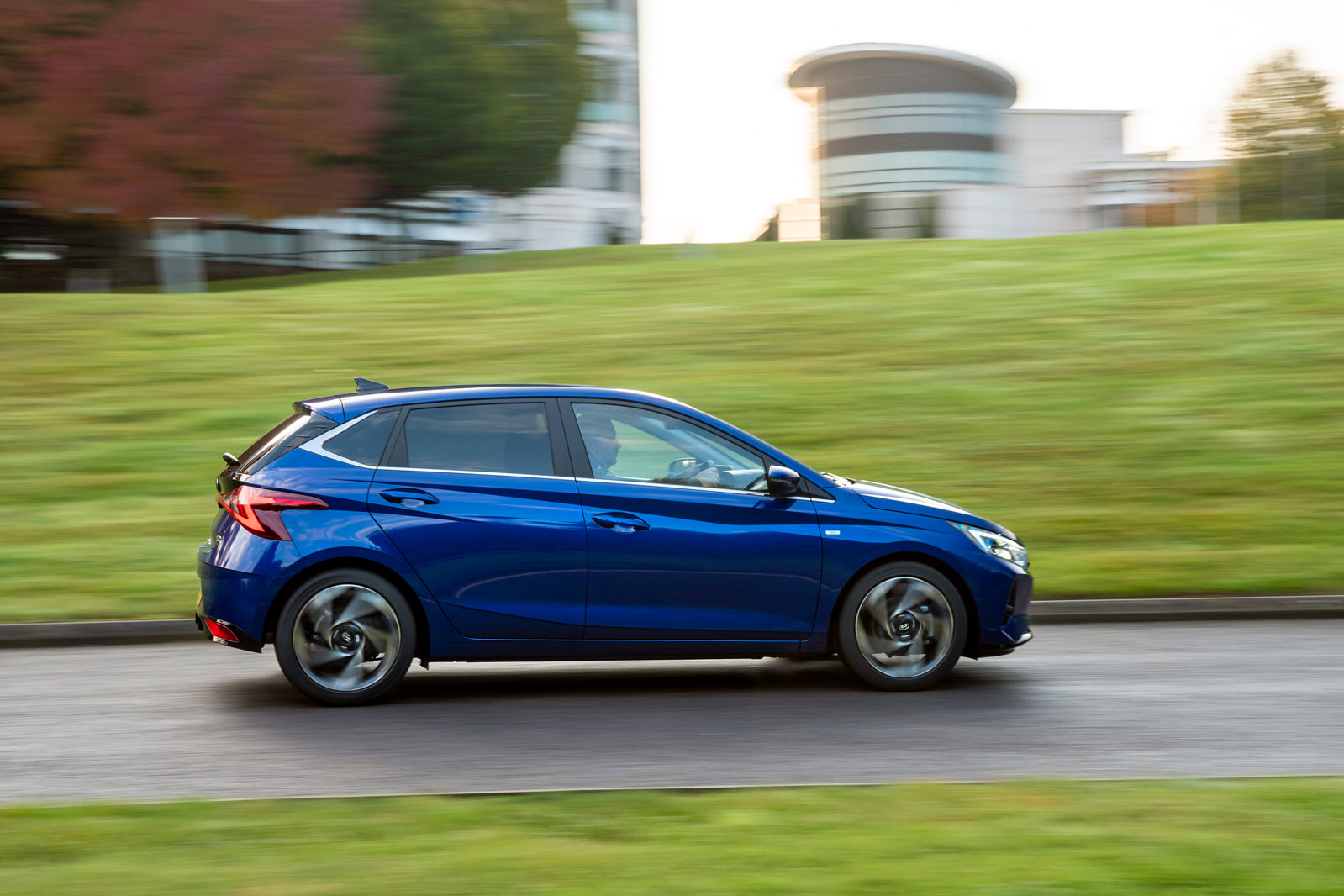 Used Hyundai i20 2020-present right tracking