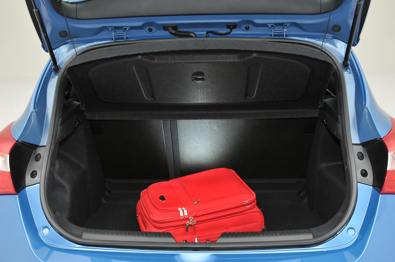 Used Hyundai i30 Hatchback 12-17 boot