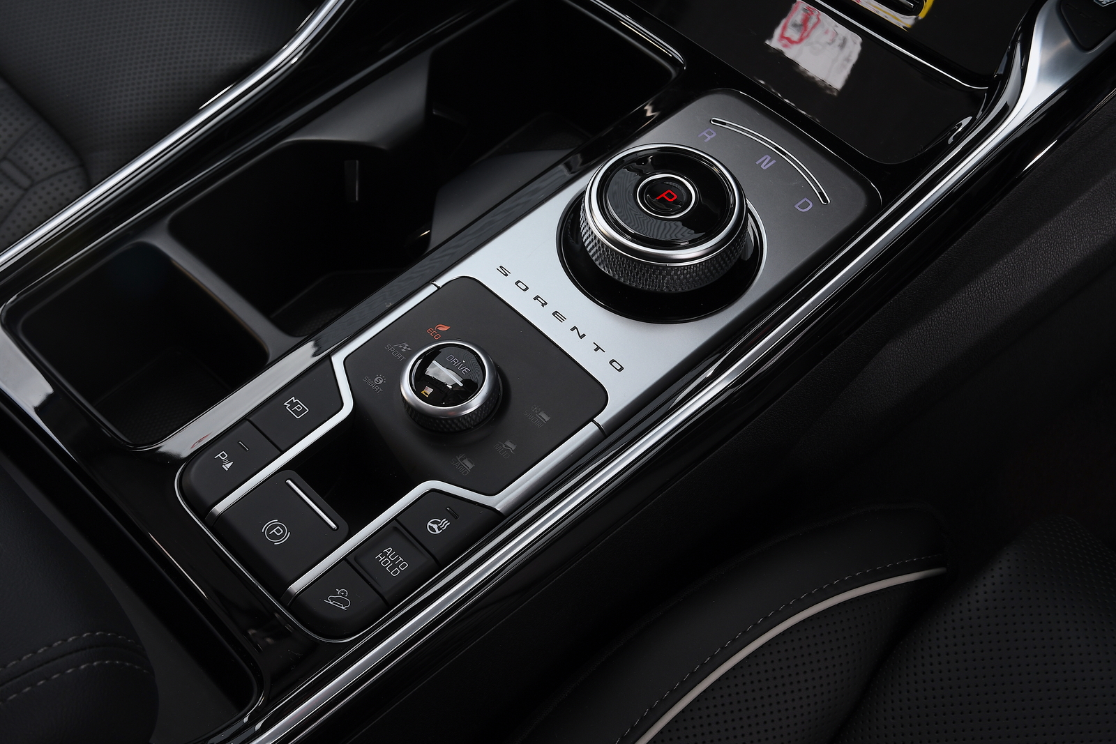 Used Kia Sorento 2020-present interior detail