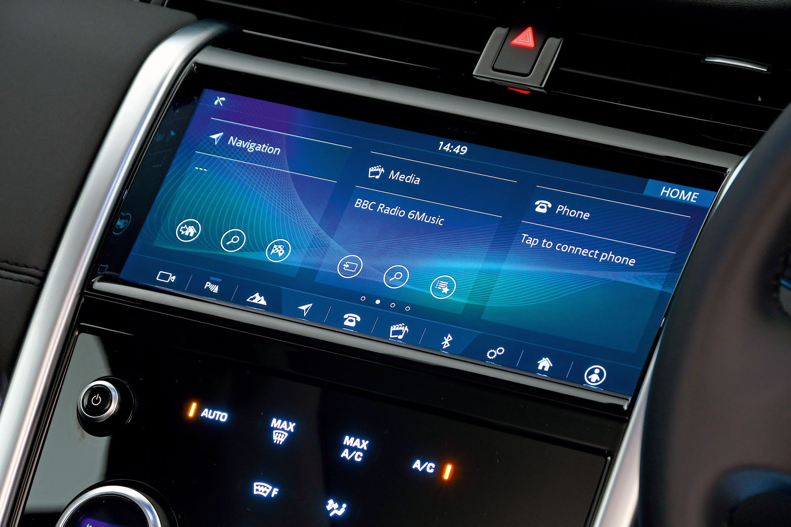 Used Land Rover Discovery Sport 2014-present infotainment